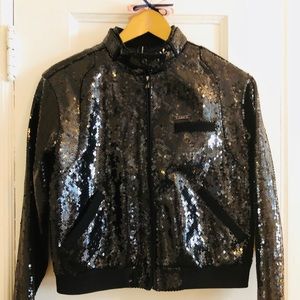 Married To The Mob sequin bomber. Sz. L